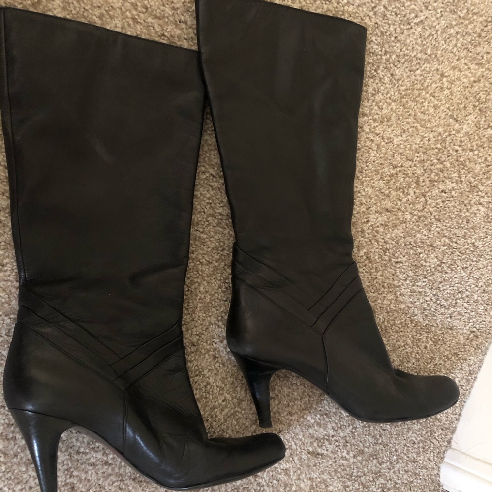 Black boots